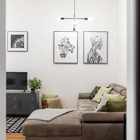 Comfort - 5 Min Walk To Nivy Bus Station And Twin Apartmán Bratislava