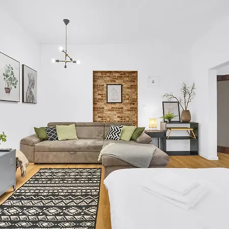 Apartmán Comfort - 5 Min Walk To Nivy Bus Station And Twin