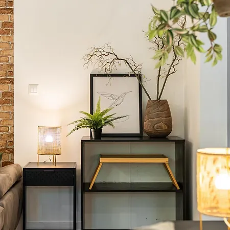 Comfort - 5 Min Walk To Nivy Bus Station And Twin * Bratislava